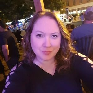 Meet your Posher, Jennifer